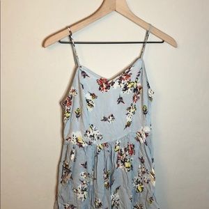Floral dress with pockets
